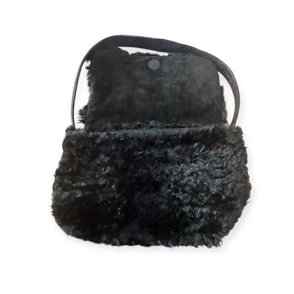 Black Curly Lamb Fur Handbag, Flap,‎ Lizard Print Leather handle. - Picture 5 of 9